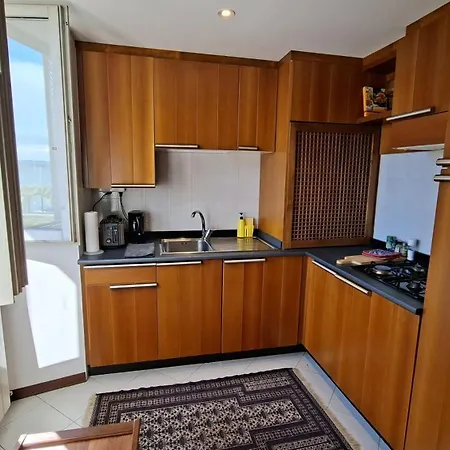 Mari House شقة بيلجيراتي