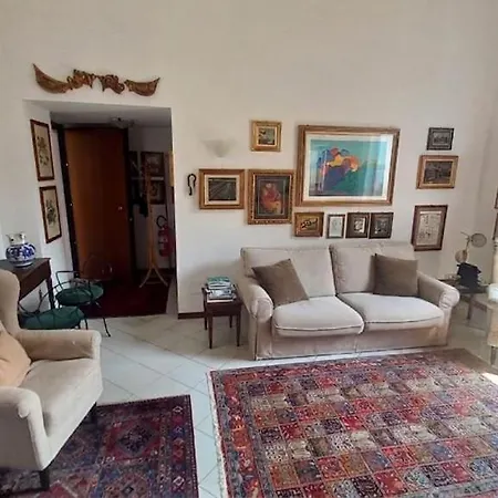 Mari House Apartamento *